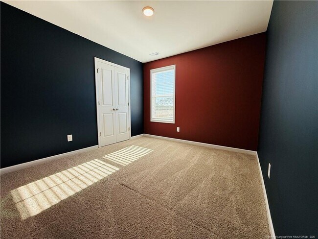 Building Photo - 4029 Racking Horse Rd