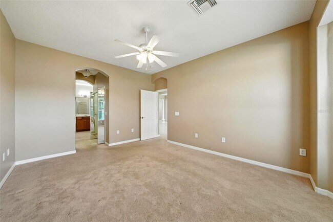 Building Photo - 36815 Queen Bee Ln
