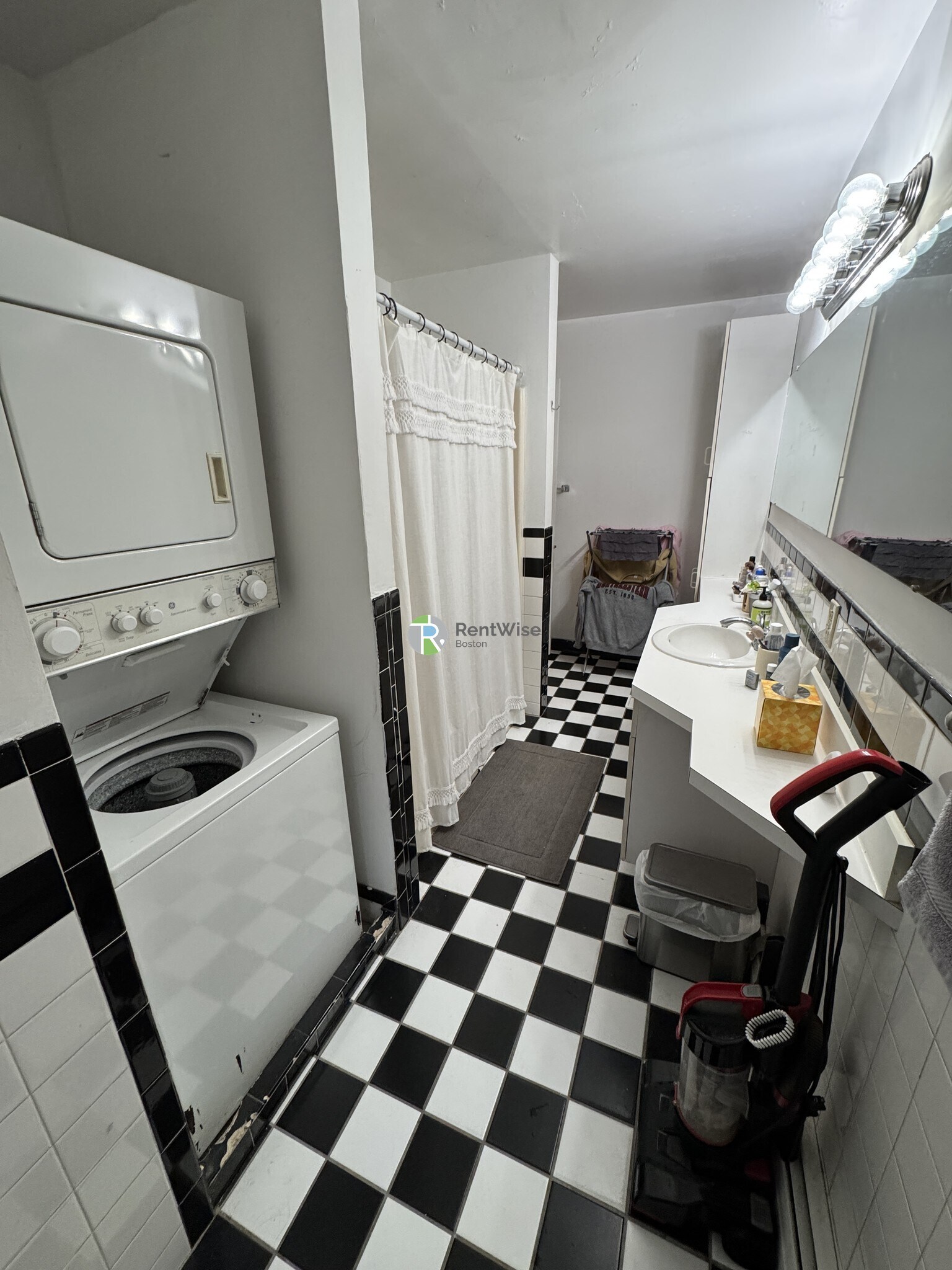 Building Photo - 24 St Cyprians Pl