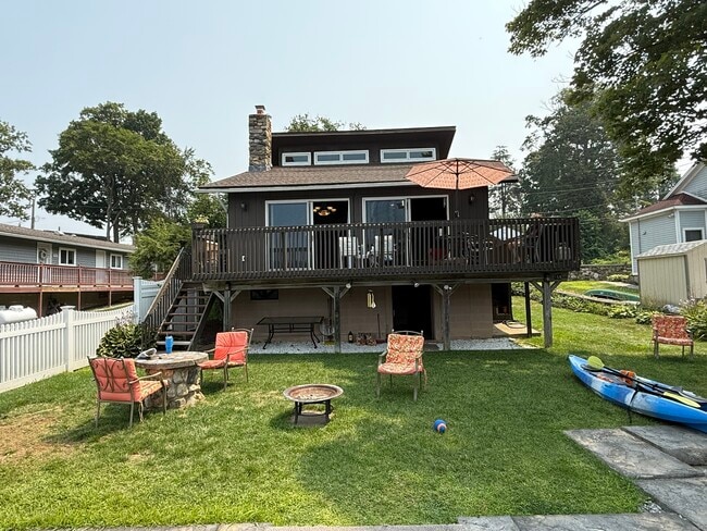 Primary Photo - 164 Shore Dr
