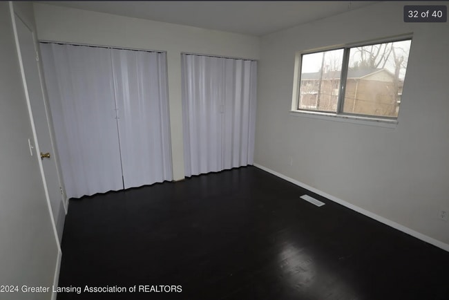 Building Photo - 3720 Malibu Dr