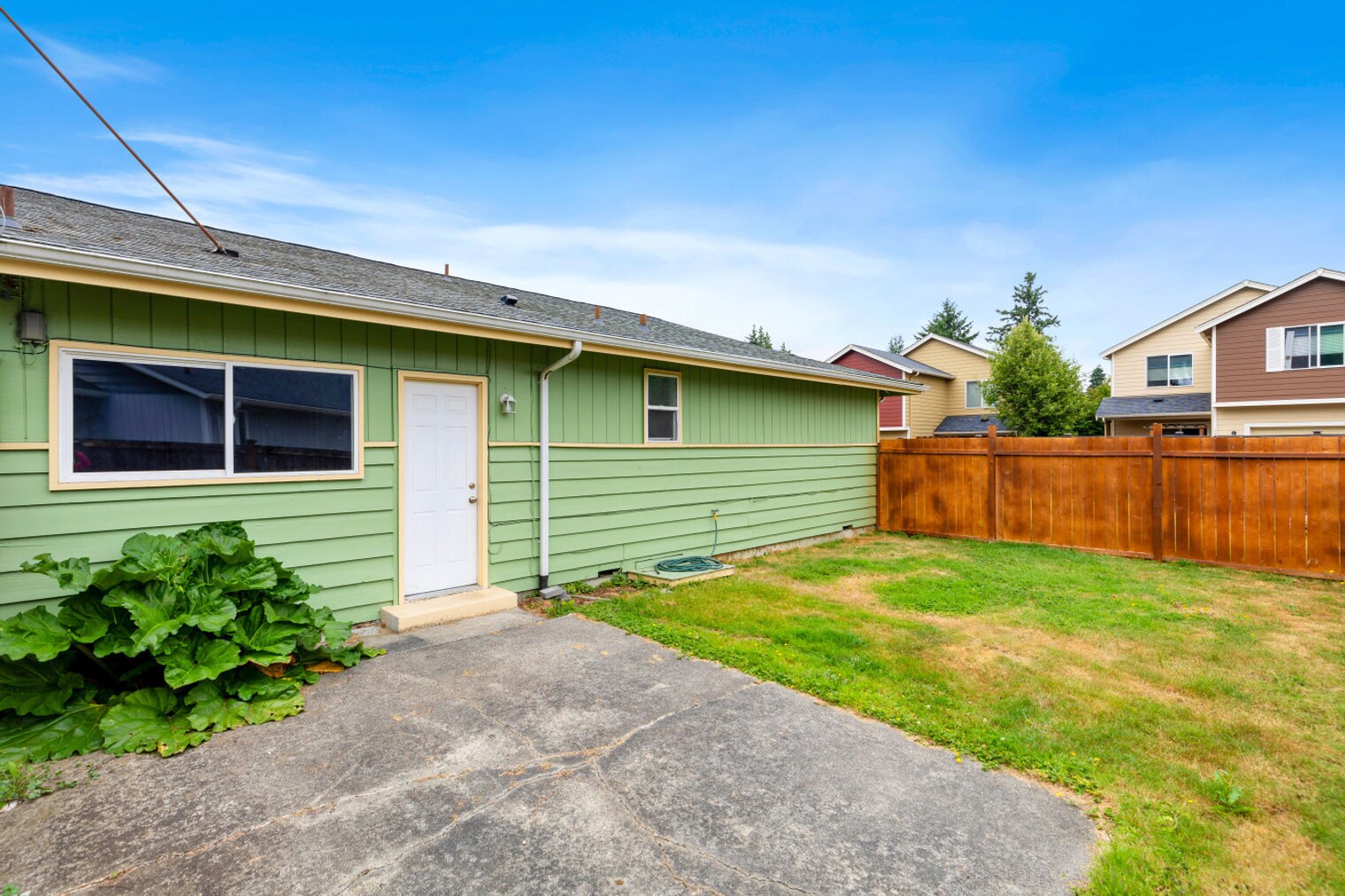 Building Photo - 15704 Ash Way