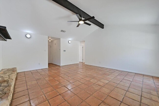 Building Photo - 7310 Saffron St