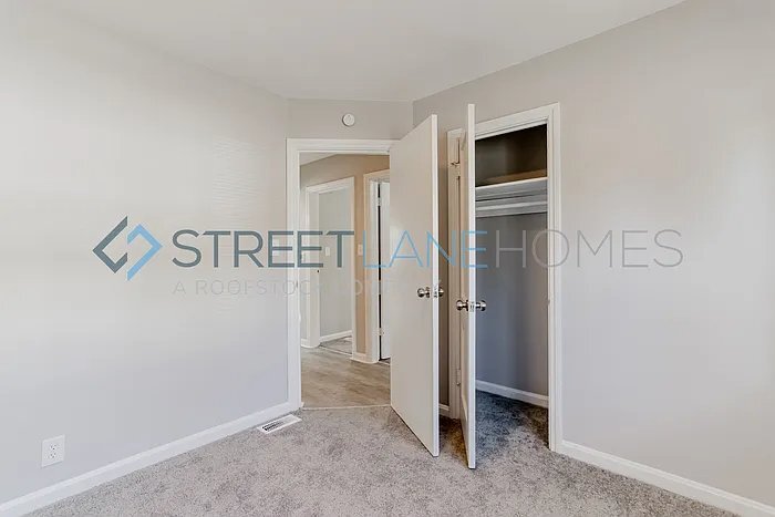 Building Photo - 3458 Orchard Ave