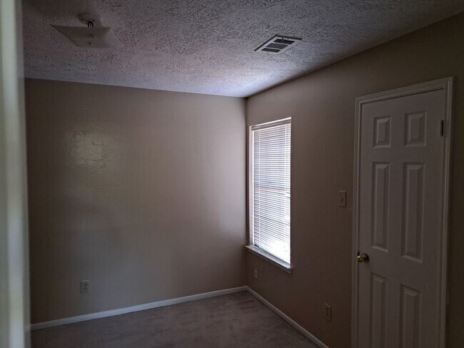 Building Photo - 14211 Torrey Vista Dr