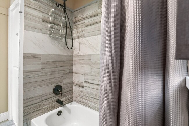 Building Photo - 3410 N 11th St