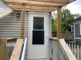 Building Photo - 207 S 7th St