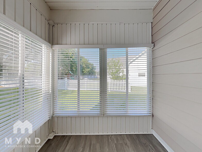 Building Photo - 6409 Ashville Dr