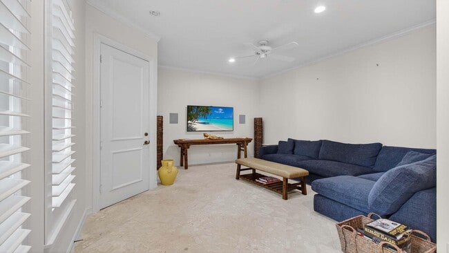 Building Photo - 1028 Coralina Ln