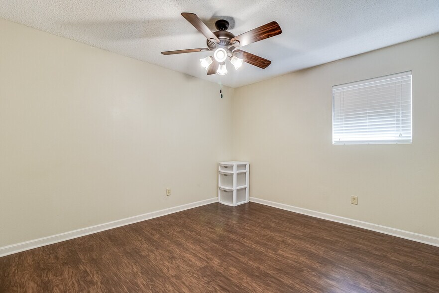 Building Photo - 314 San Carlos Cir