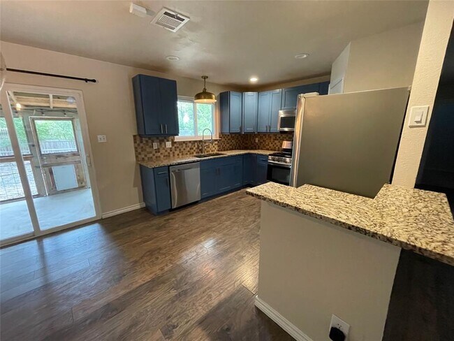 Building Photo - 8408 Dixon Dr