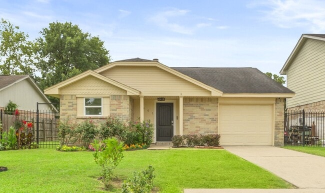 Building Photo - 3467 Overcross Dr
