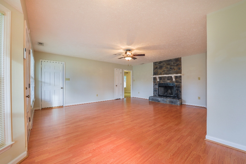 Building Photo - 6413 Rhemish Dr