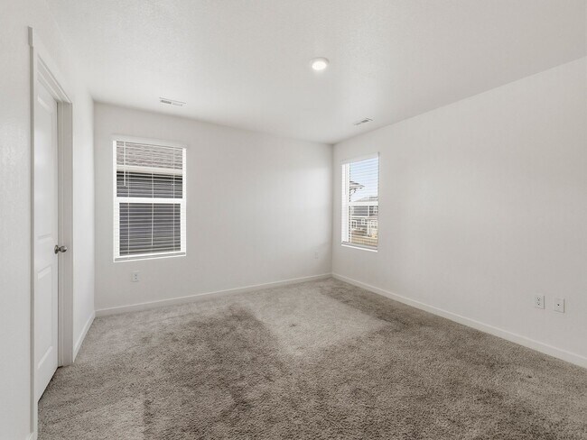 Building Photo - Beautiful Home in Severance with 3-Car Garage, Fenced Yard, and Central A/C!