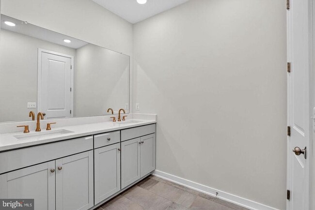 Building Photo - 42139 Gilded Stone Ter