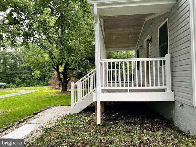 Building Photo - 34 Hornets Nest Ln