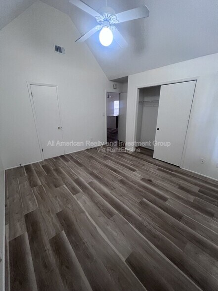 Building Photo - 510 Woodland Park Cir