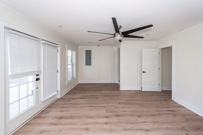 Building Photo - 3 Bedroom, 3 Bathroom Home in Union Heights - North Charleston