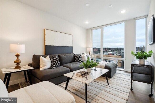 Building Photo - 1102 Germantown Ave