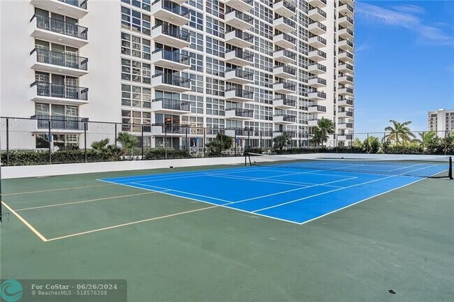 Building Photo - 525 N Ocean Blvd