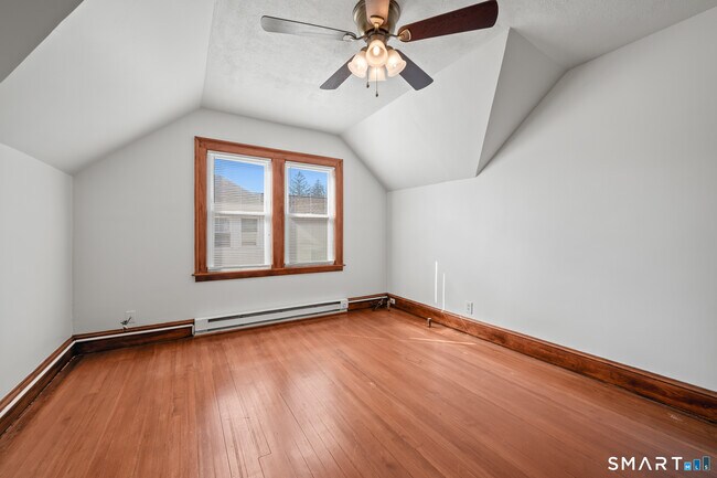 Building Photo - 225 Winthrop St