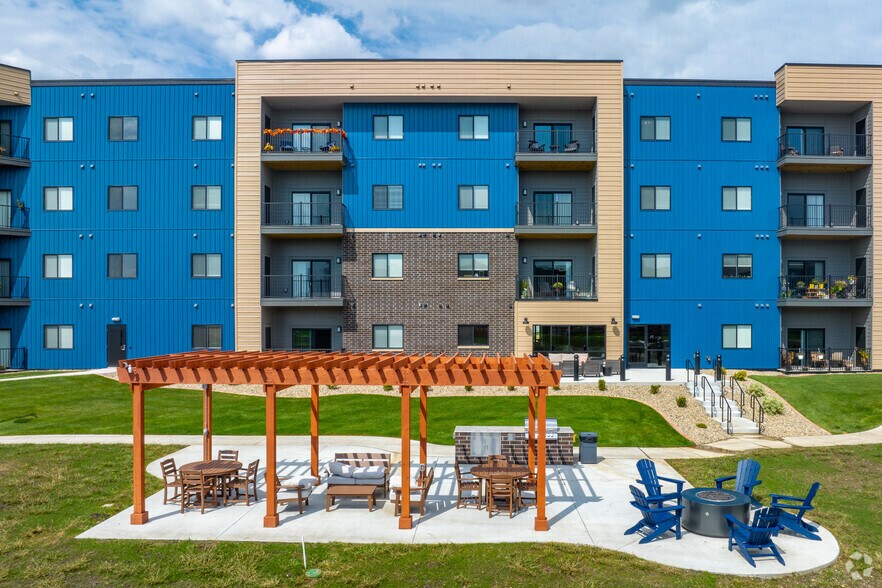 The Landing at Legends Brand New Luxury Apts 4503 Legends Dr