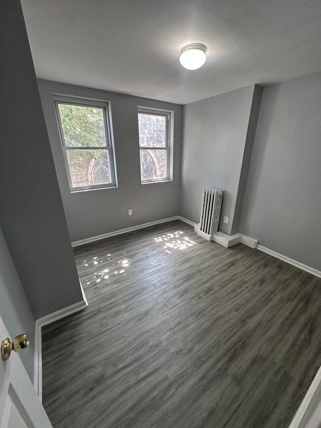 Building Photo - 6302 Reedland St