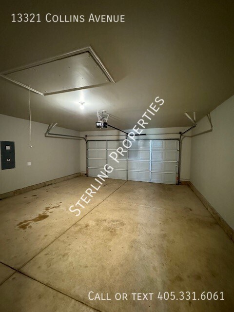 Building Photo - 13321 Collins Ave