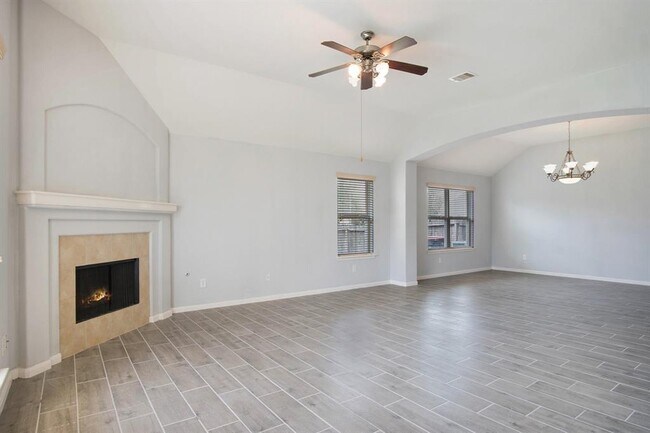 Building Photo - 16011 Rustlers Trail Ln