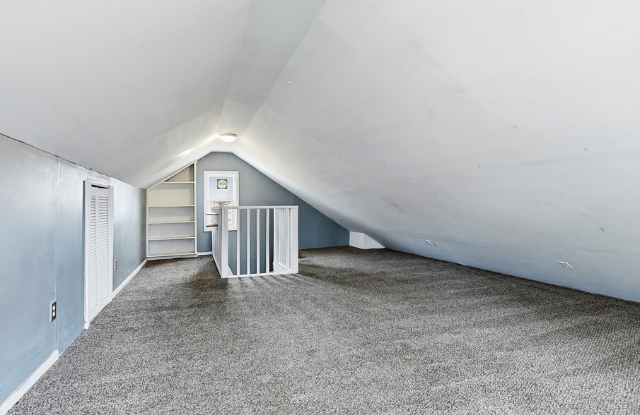 Building Photo - 4709 Shirley St