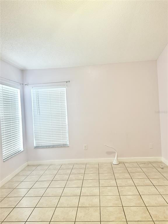 Building Photo - 9419 Chandon Dr