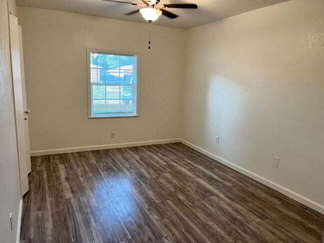 Building Photo - Outstanding Pre-Lease Primed For Fall 2025...