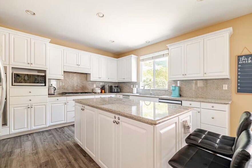 Building Photo - 2939 Hawks Pointe Dr