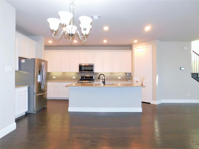 Building Photo - 5520 Liberty Dr