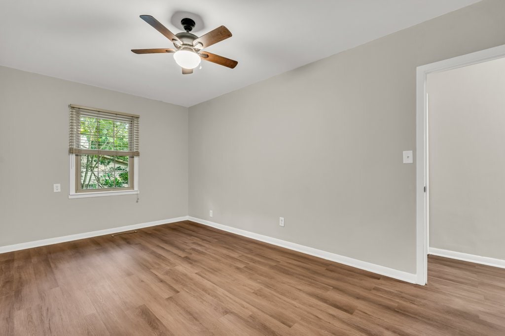 Building Photo - 105 Dogwood Blvd