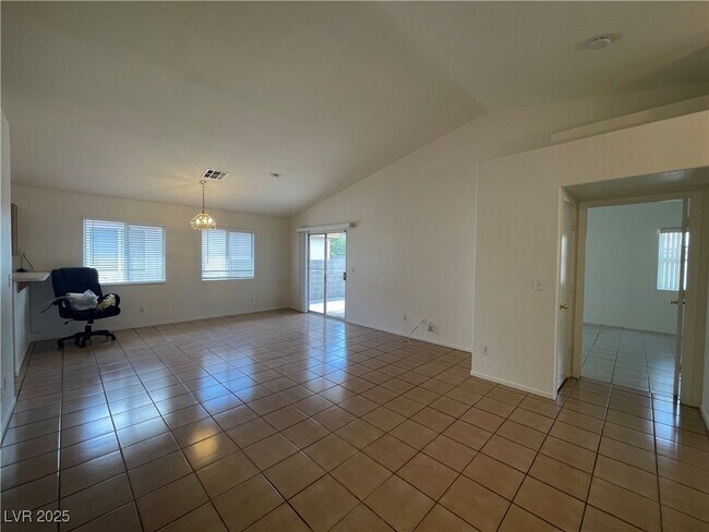 Building Photo - 1012 Rainbow Cliff Ct