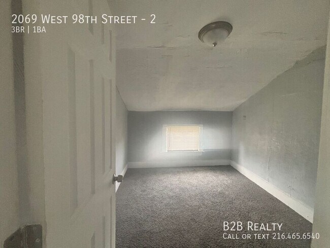 Building Photo - 2069 W 98th St