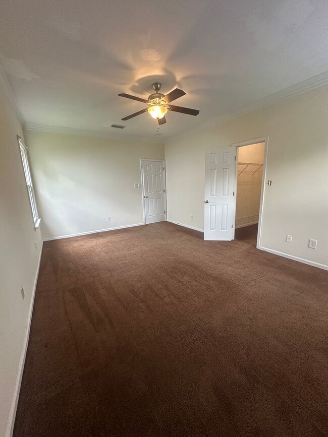 Building Photo - Lovely Ranch in Grassfield School District!