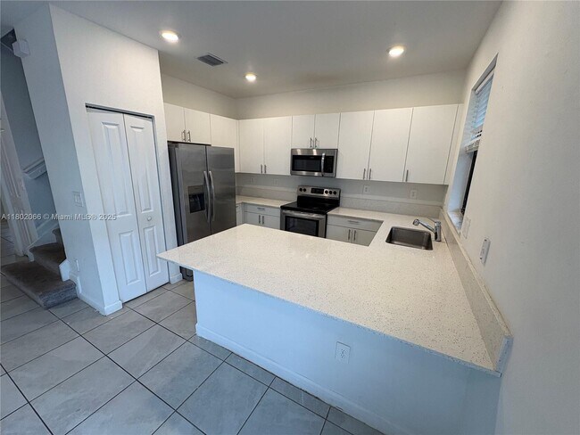 Building Photo - 11858 SW 246th Ln