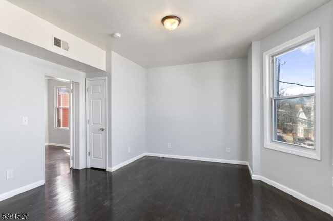 Building Photo - 29 Highland Ave