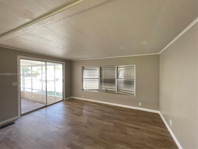 Building Photo - 2903 Harbor Ln