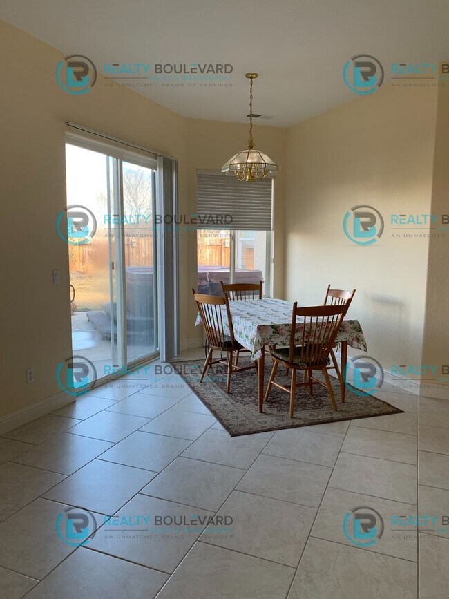 Building Photo - Beautiful 3 Bedroom, 2Bath, 3 Car Garage home in South Reno With Large Back Yard and Hot Tub!