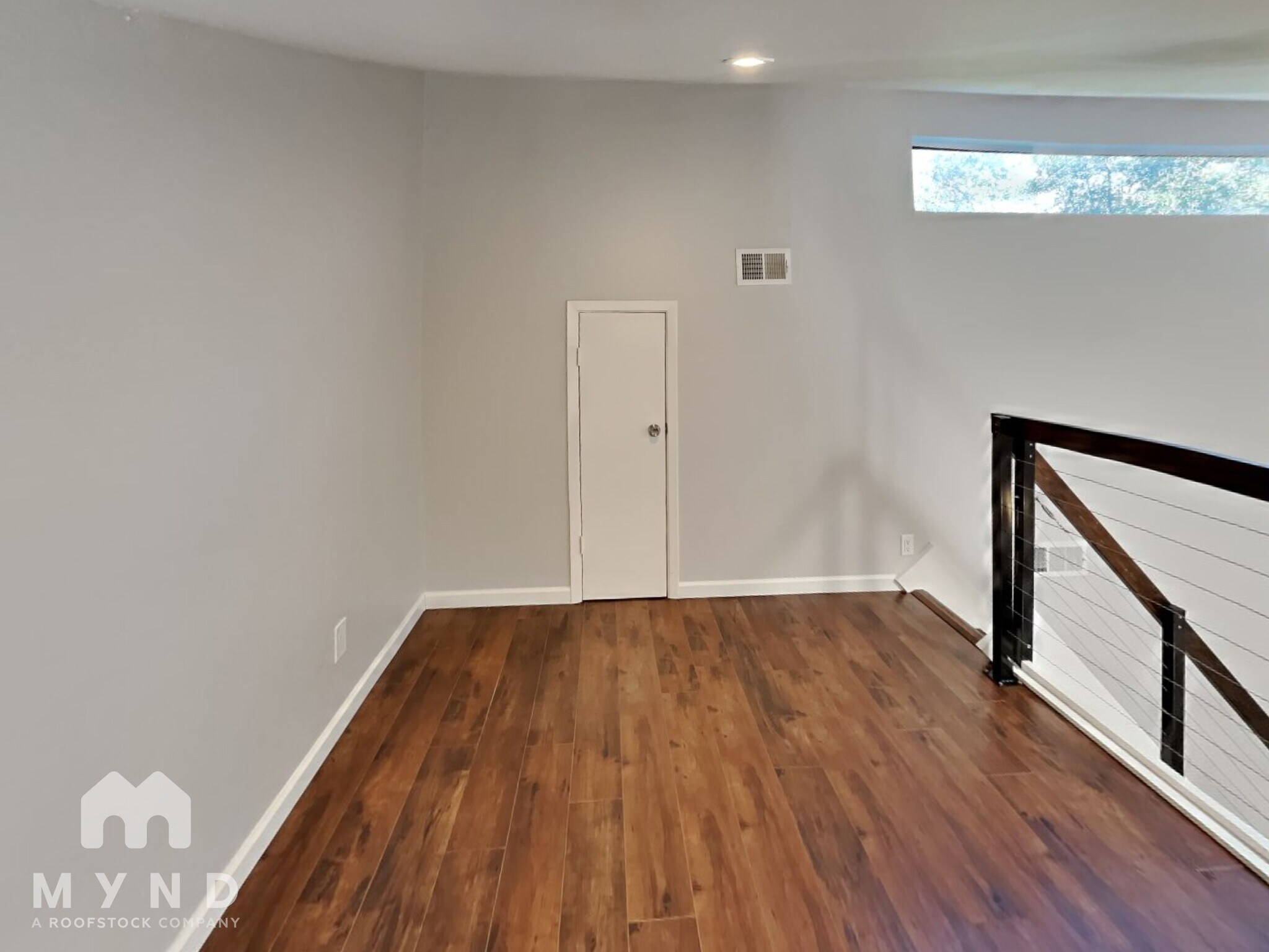 Building Photo - 7525 Holly Hill Dr