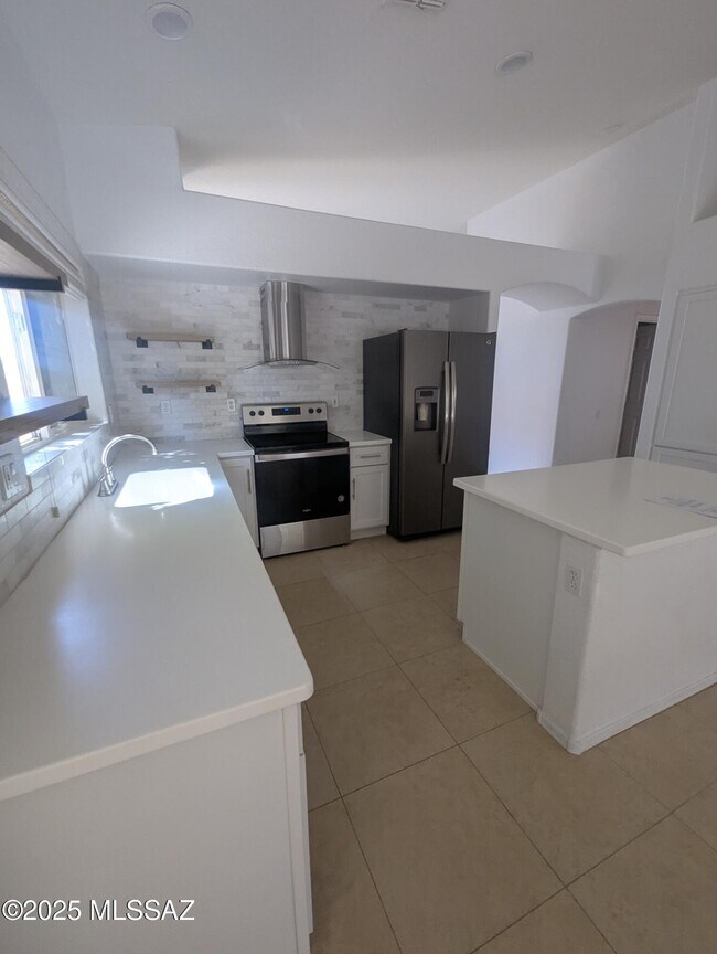 Building Photo - 12122 N Sterling Ave