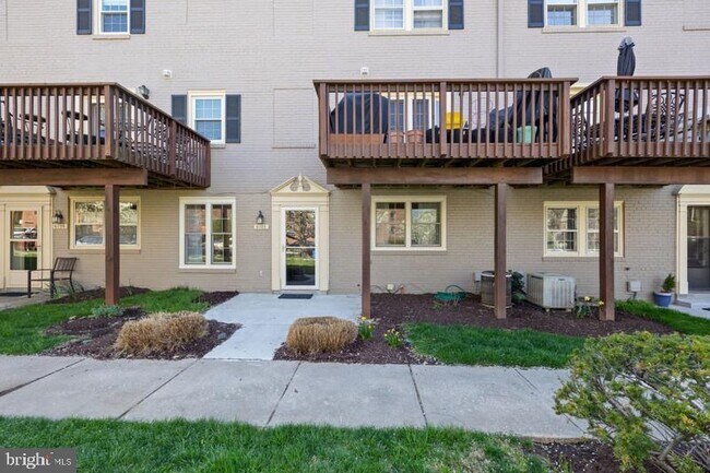 Building Photo - 6722 Offutt Ln