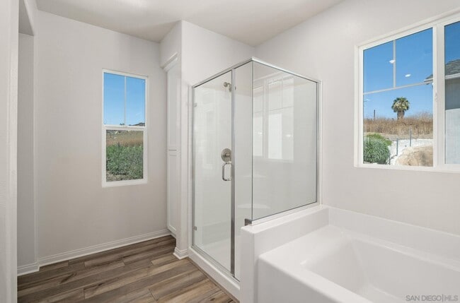 Building Photo - 1523 Wingwood Ln