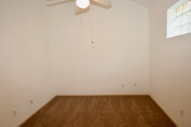 Building Photo - 6706 Prairie Dunes Dr