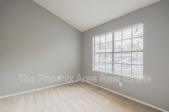 Building Photo - 3491 N Arizona Ave