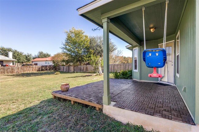 Building Photo - 107 Cassandra Dr