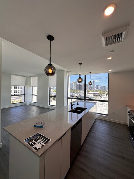 Building Photo - 244 NW 31st St